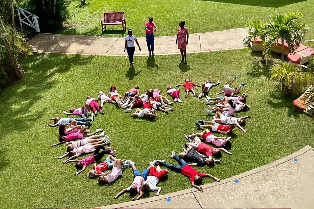 pupils in heart shape outside